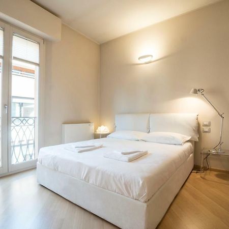 Bologna Elegance Apartment Bagian luar foto
