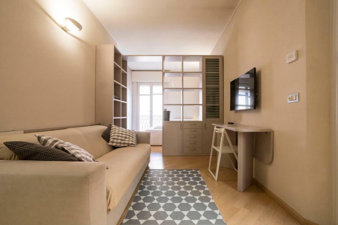 Bologna Elegance Apartment Bagian luar foto