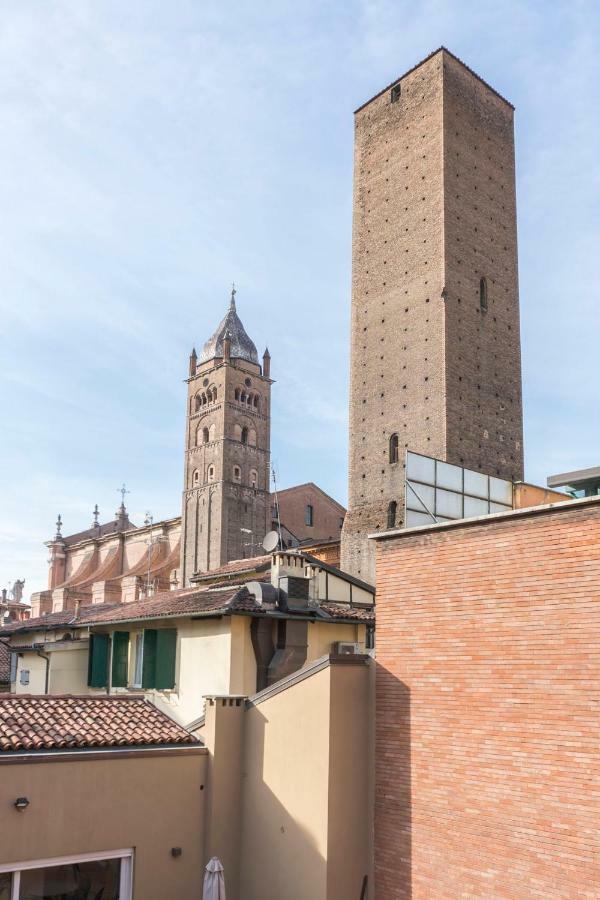 Bologna Elegance Apartment Bagian luar foto