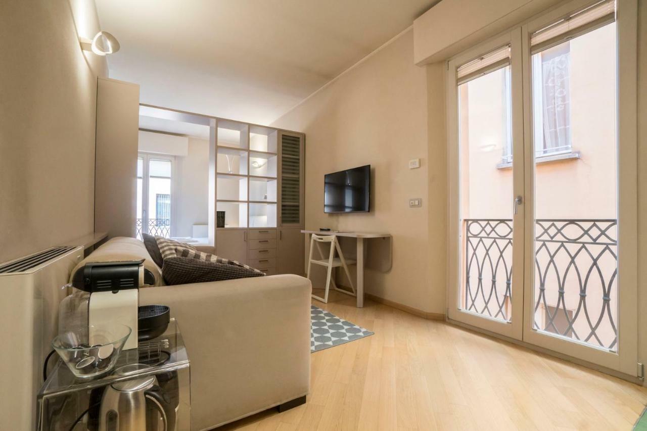 Bologna Elegance Apartment Bagian luar foto